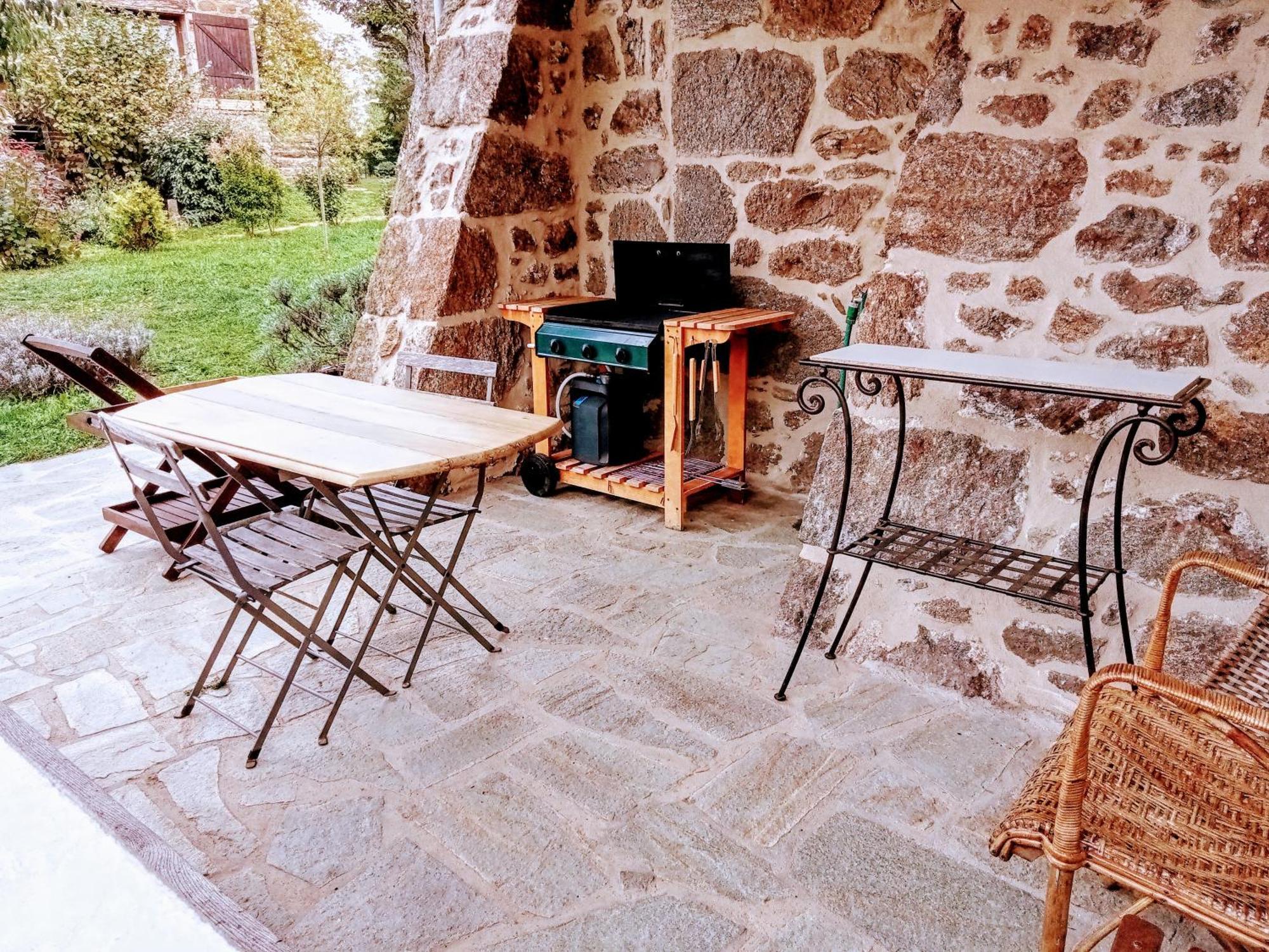 L'atelier De Pierre Saint-Cyr (Ardeche)